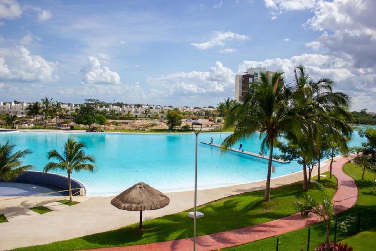 Departamento En Cancun Con 7 Albercas Tipo Playa Y Laguna エクステリア 写真