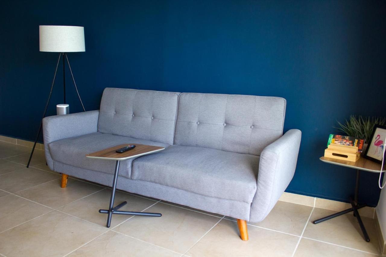 Departamento En Cancun Con 7 Albercas Tipo Playa Y Laguna エクステリア 写真