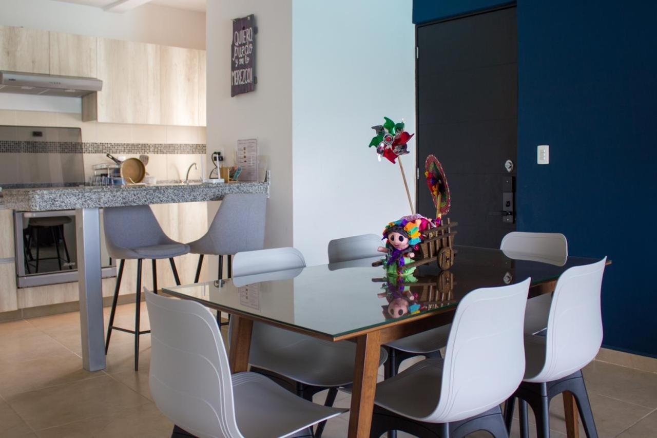 Departamento En Cancun Con 7 Albercas Tipo Playa Y Laguna エクステリア 写真