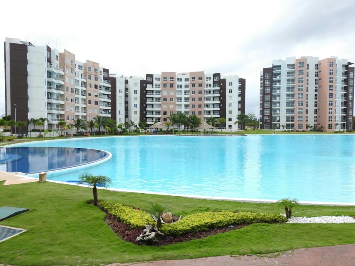 Departamento En Cancun Con 7 Albercas Tipo Playa Y Laguna エクステリア 写真